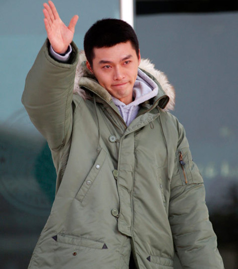 盘点\花美男\玄彬入伍前潮流着装(组图)