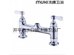 沐锡厂家直销双把双孔厨房星盆冷热混水龙头图3