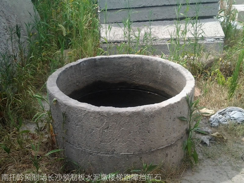 5湖南长沙水泥井圈 农村预制井圈 水泥砖农村 老式压水井 井箍子