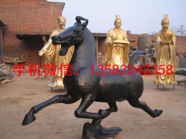 奔马雕塑