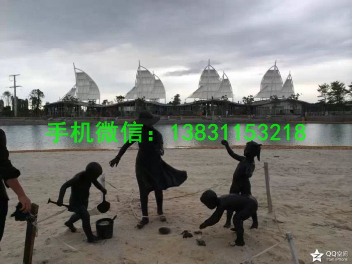 玩耍人物铜雕塑 景观铜雕塑1