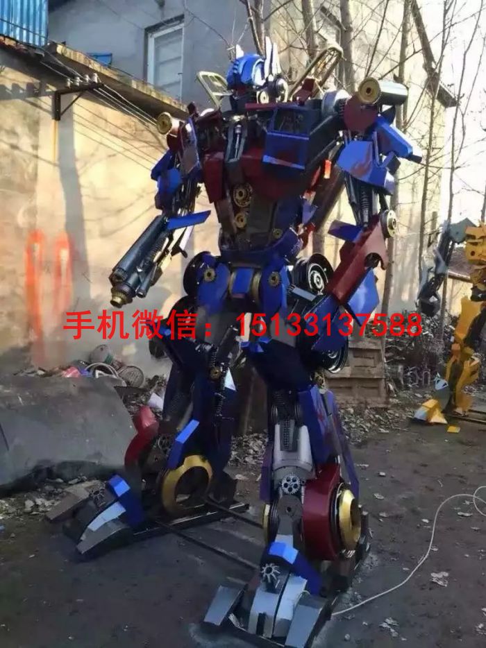变形金刚雕塑 11