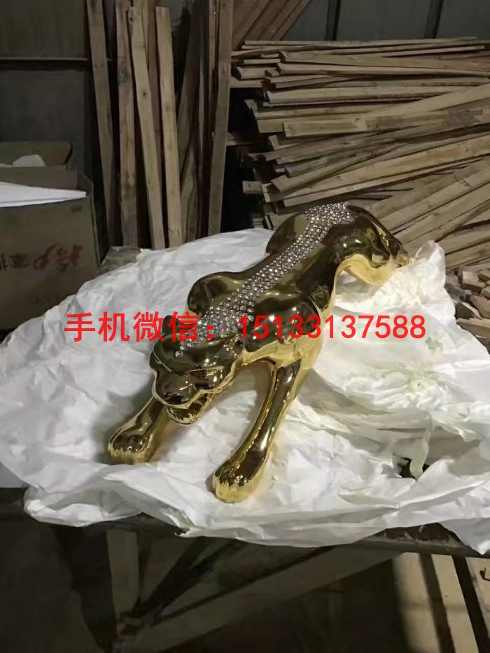 豹子雕塑 不锈钢动物雕塑2
