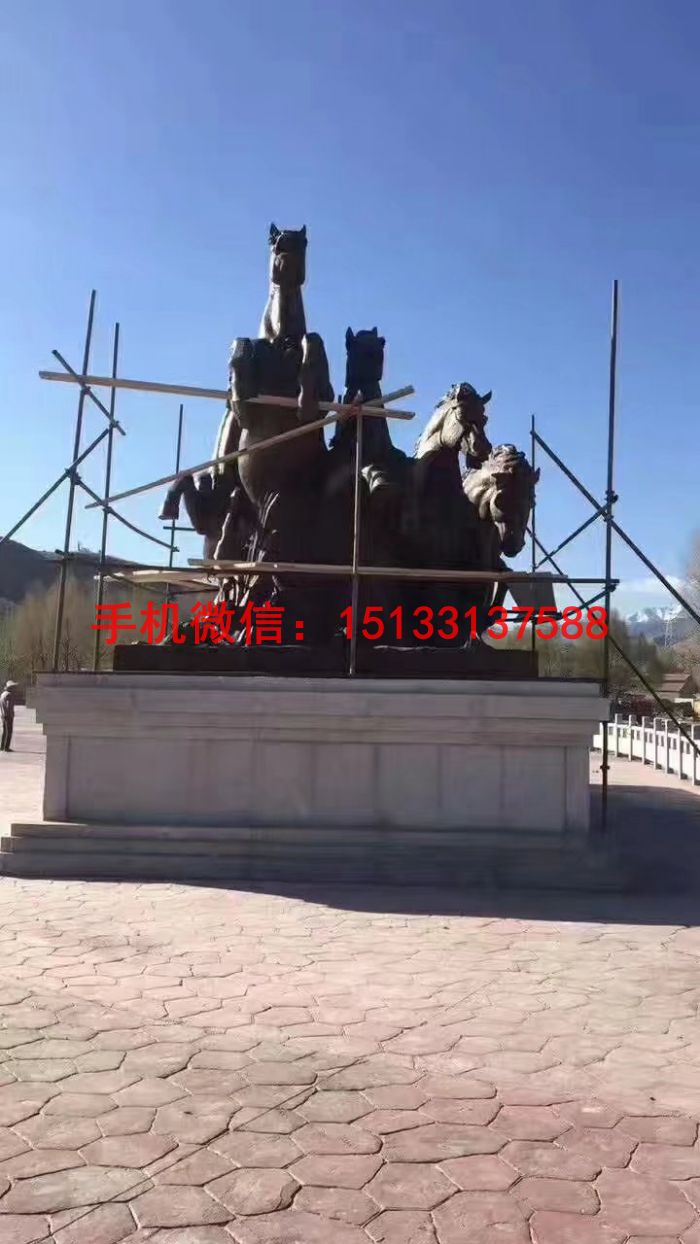 奔马铜雕塑 广场铜马雕塑.1jpg