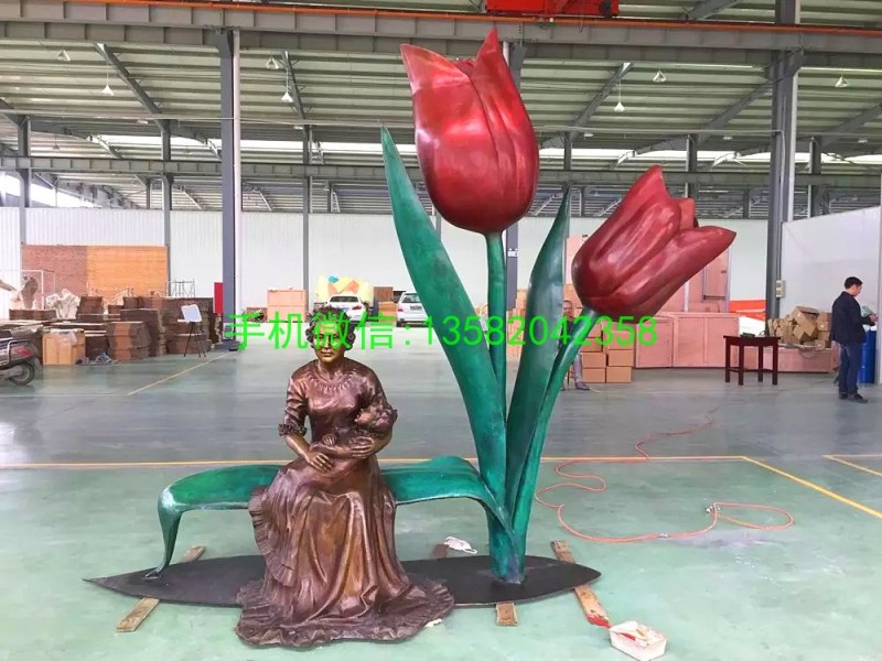 彩绘人物铜雕塑