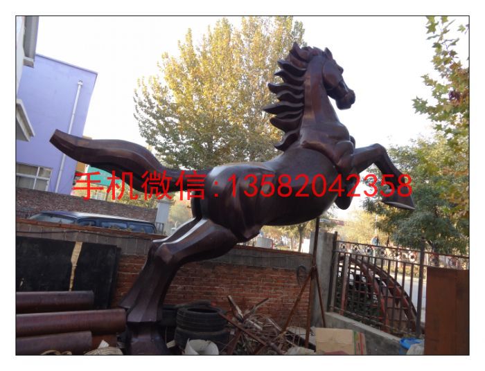 奔马不锈钢雕塑