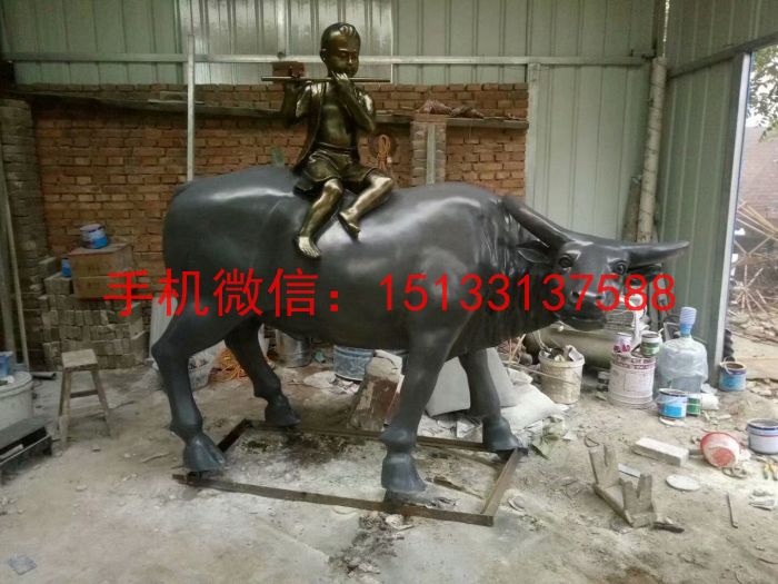 玻璃钢仿铜吹笛牧童雕塑