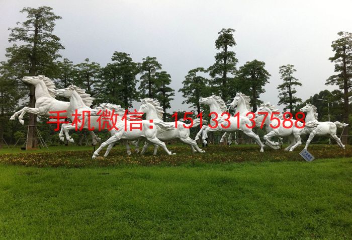 玻璃钢材质八马奔腾雕塑
