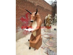 玻璃钢黄牛看书雕塑，黄牛学习雕塑，黄牛雕塑图3