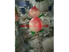 玻璃钢仿真桃子雕塑，水蜜桃雕塑图2