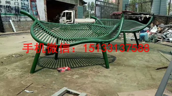 公园树叶座椅不锈钢雕塑3