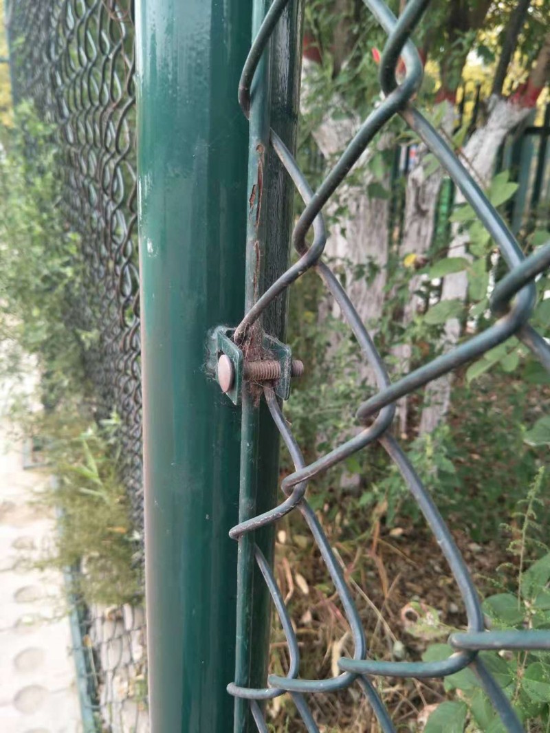 球场勾花围栏1