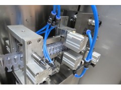 DGS-110A口服液塑料瓶自动成型灌装封口机图3
