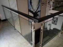 不锈钢玻璃护栏，阳台栏杆护栏厂家图2