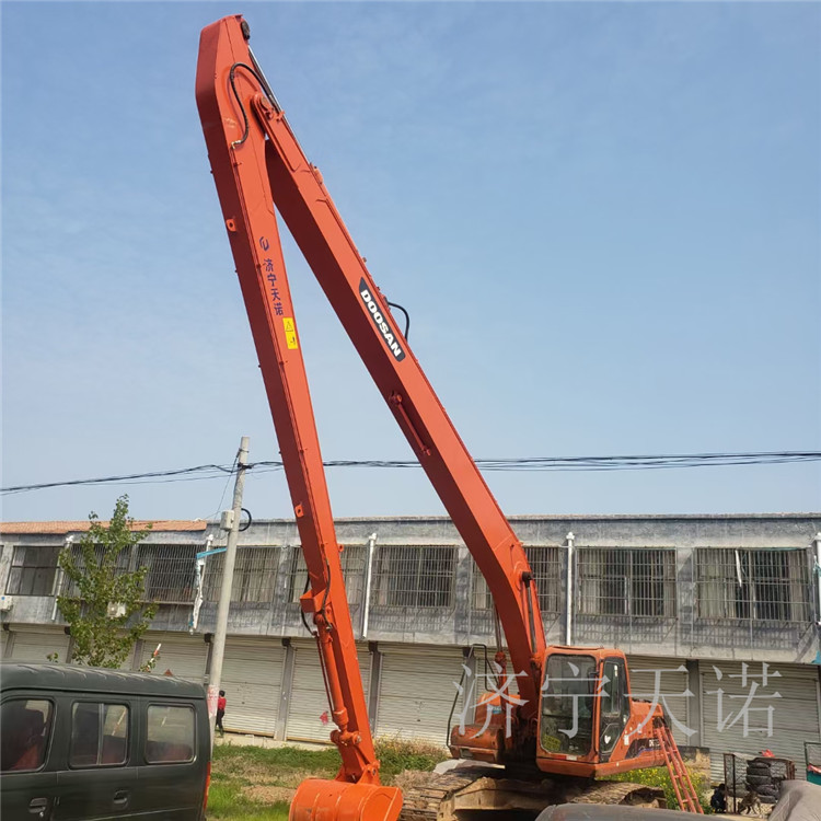 大宇225-18米加长臂2