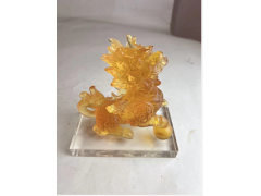 古法琉璃麒麟摆件厂家图3