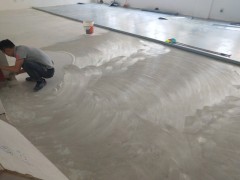 广东深圳供应车间地板 耐压PVC卷材塑胶地板 可走叉车地板胶图3