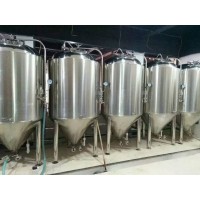 抚顺小啤酒厂产量6吨的精酿啤酒酿造设备啤酒发酵罐酿酒设备